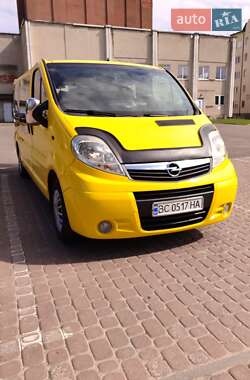 Минивэн Opel Vivaro 2009 в Новояворовске