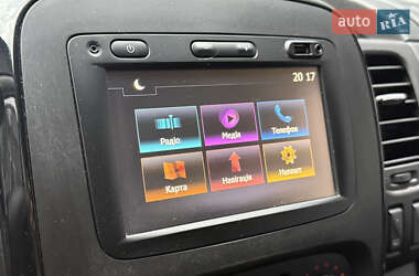 Мінівен Opel Vivaro 2016 в 