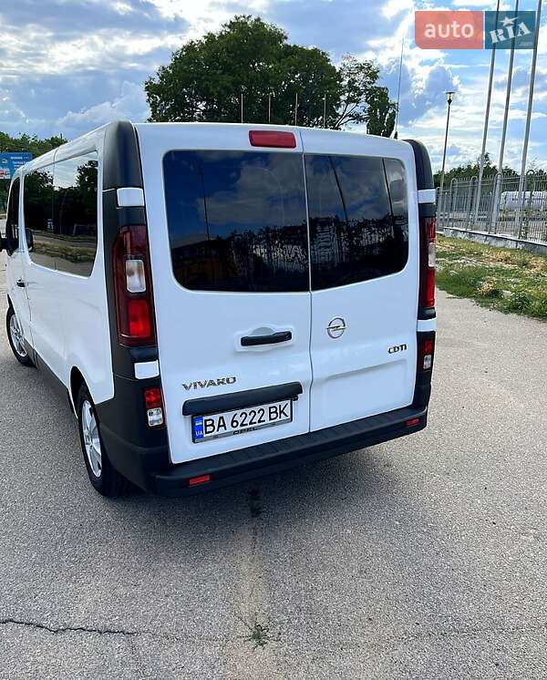 Минивэн Opel Vivaro 2006 в Кропивницком