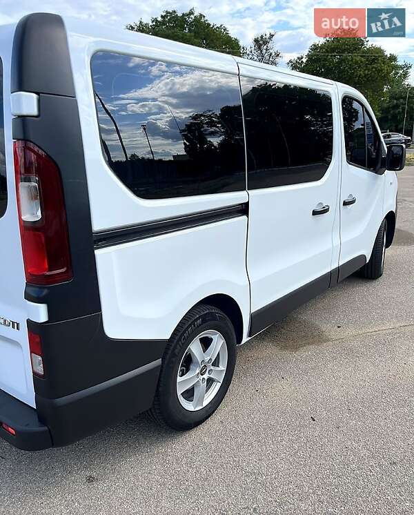Минивэн Opel Vivaro 2006 в Кропивницком