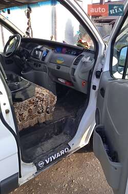 Минивэн Opel Vivaro 2004 в 