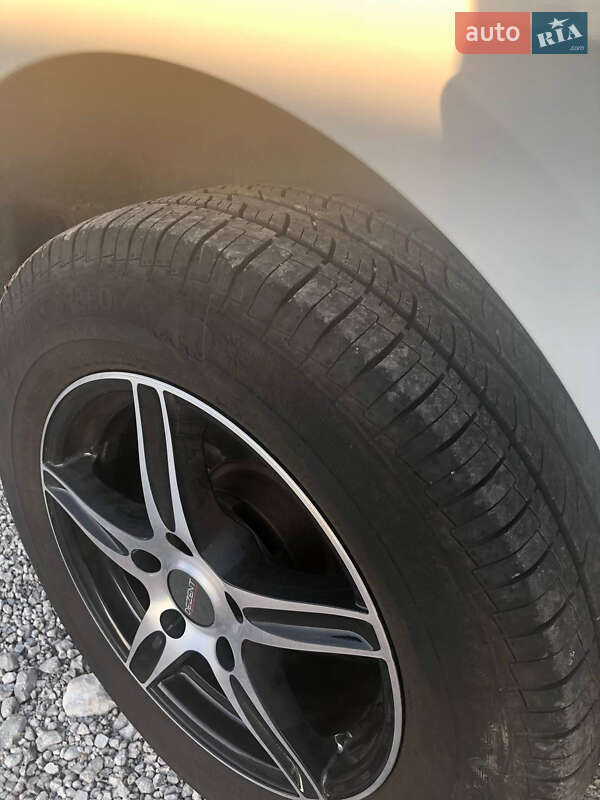Грузовой фургон Opel Vivaro 2011 в Днепре