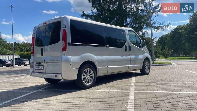 Мінівен Opel Vivaro 2011 в Києві