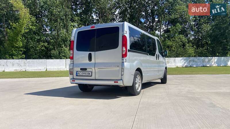 Мінівен Opel Vivaro 2011 в Києві
