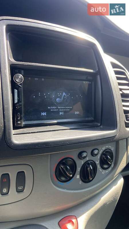 Мінівен Opel Vivaro 2011 в Києві