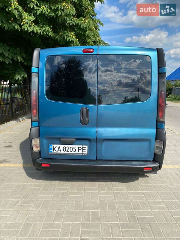 Мінівен Opel Vivaro 2006 в Борисполі