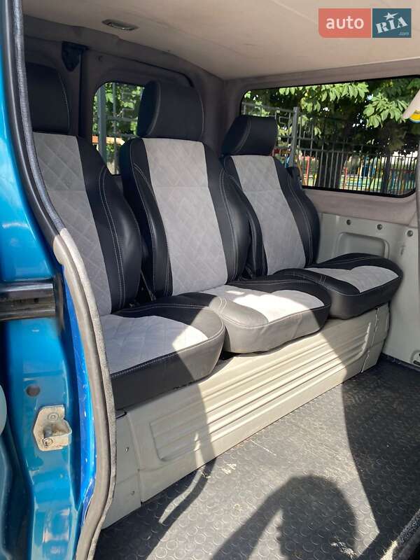 Мінівен Opel Vivaro 2006 в Борисполі