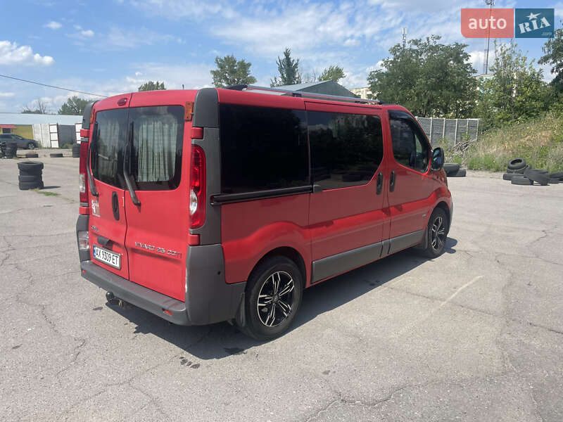 Мінівен Opel Vivaro 2009 в Харкові