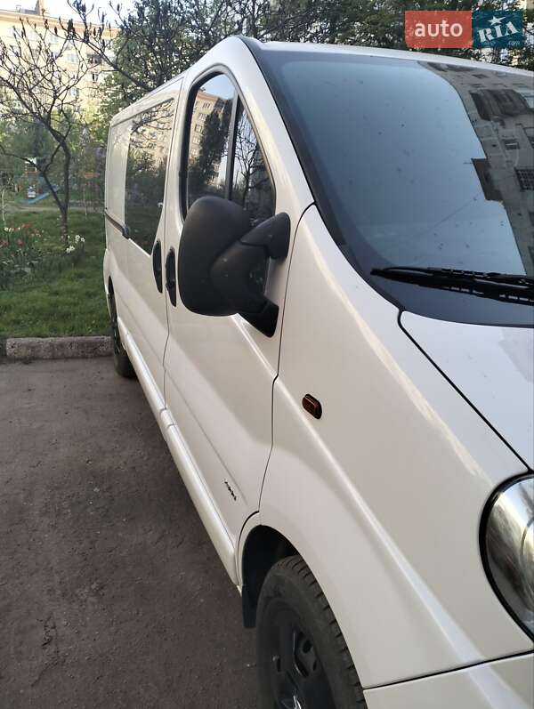 Минивэн Opel Vivaro 2013 в Славянске