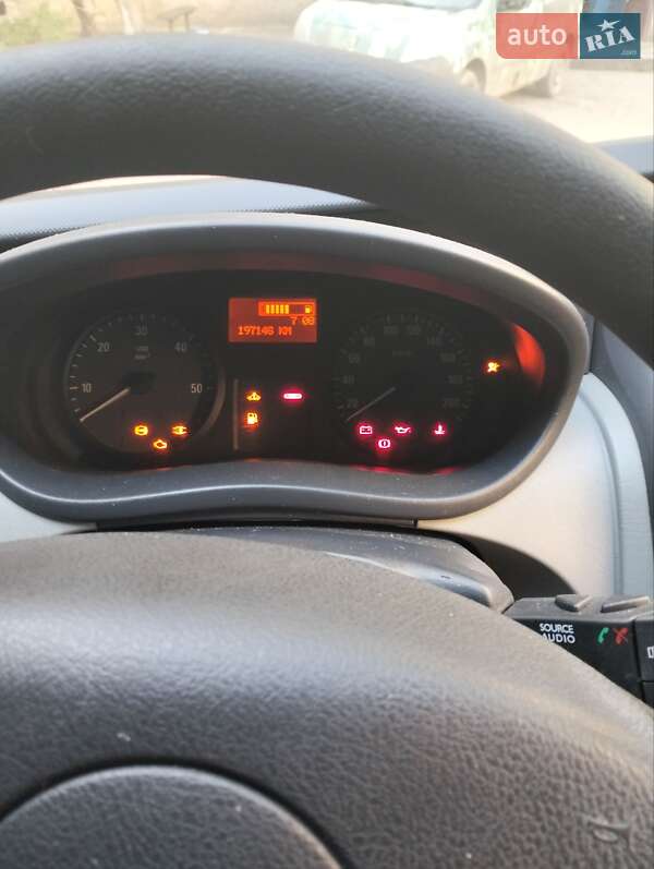 Минивэн Opel Vivaro 2013 в Славянске