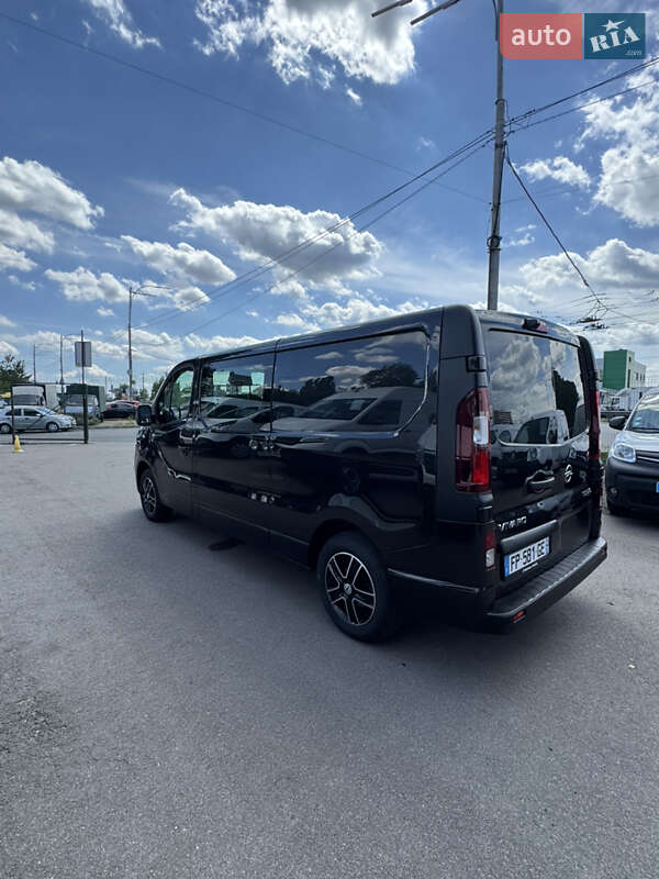 Грузопассажирский фургон Opel Vivaro 2018 в Киеве