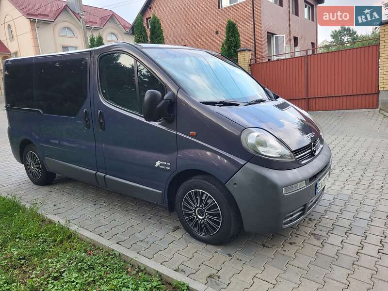 Мінівен Opel Vivaro 2005 в Хмельницькому