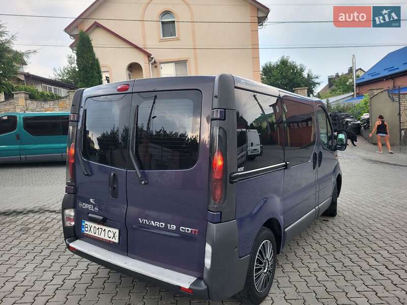 Мінівен Opel Vivaro 2005 в Хмельницькому