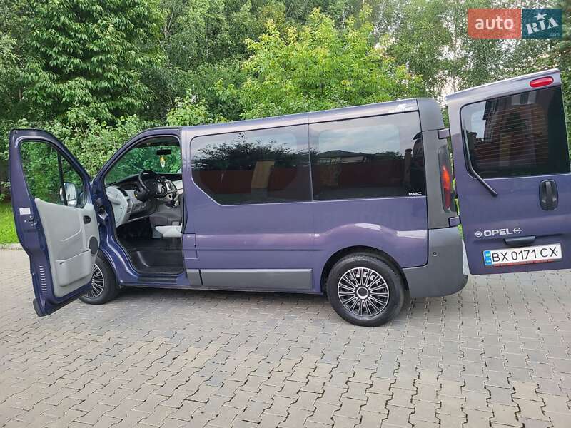 Мінівен Opel Vivaro 2005 в Хмельницькому