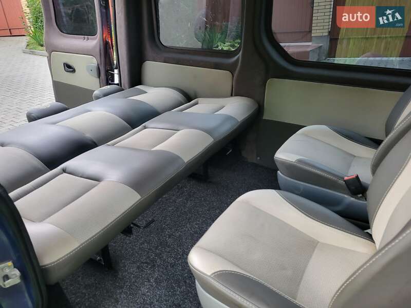 Мінівен Opel Vivaro 2005 в Хмельницькому