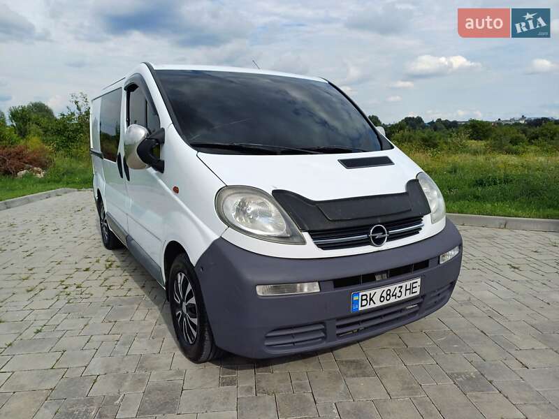 Opel Vivaro 2005