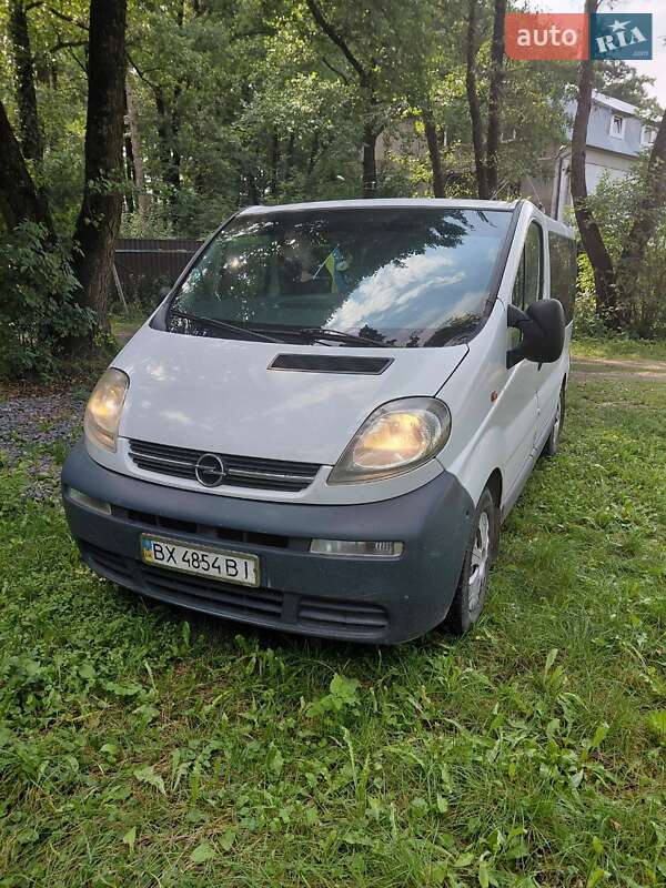Opel Vivaro 2004