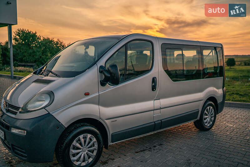 Opel Vivaro 2004