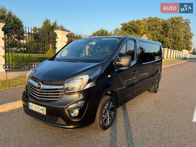 Opel Vivaro 2015