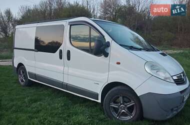 Минивэн Opel Vivaro 2008 в Шумске