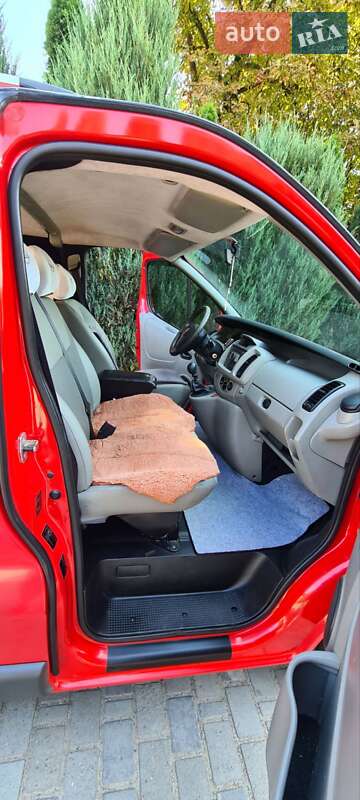 Минивэн Opel Vivaro 2004 в Самборе