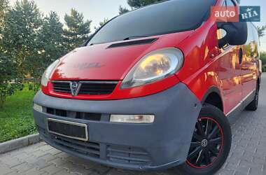 Минивэн Opel Vivaro 2003 в 