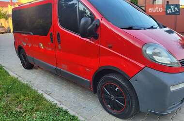 Минивэн Opel Vivaro 2003 в 