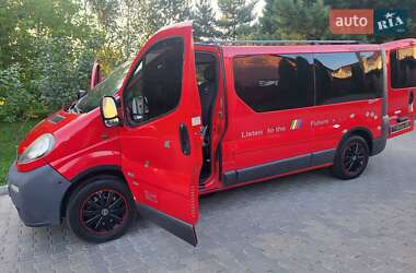 Минивэн Opel Vivaro 2003 в 