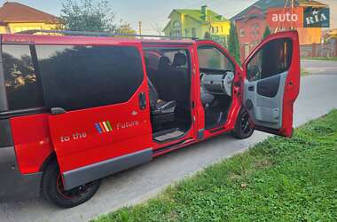 Минивэн Opel Vivaro 2003 в 