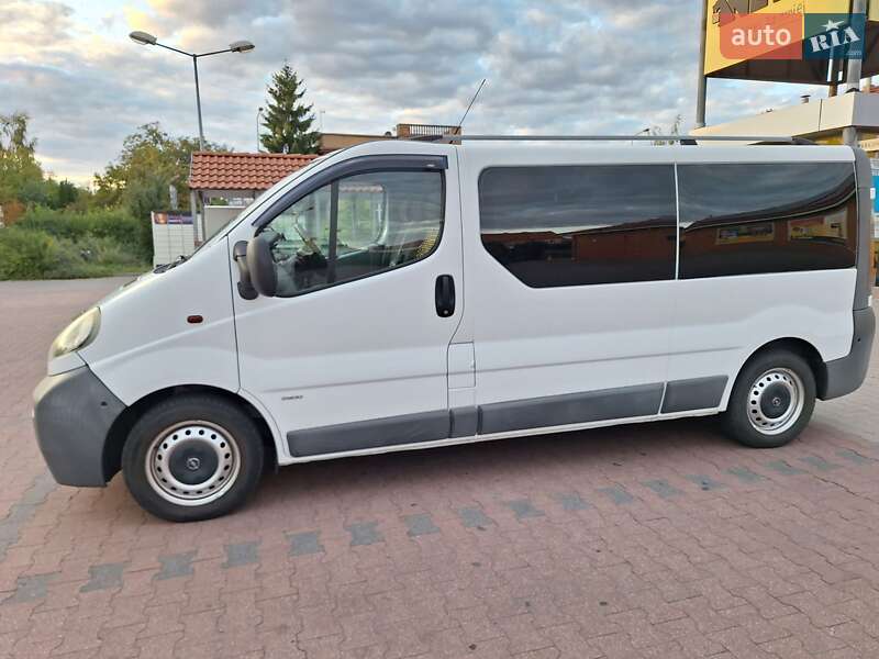 Минивэн Opel Vivaro 2005 в Ратным