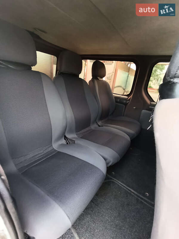 Минивэн Opel Vivaro 2006 в Верхнем Водяном