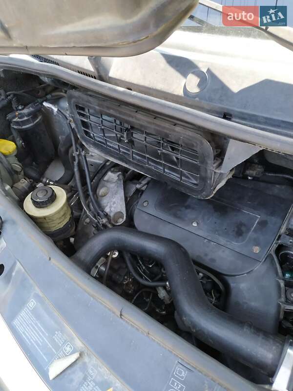 Мінівен Opel Vivaro 2006 в Шепетівці фото 25 Мінівен Opel Vivaro 2006 в Шепетівці