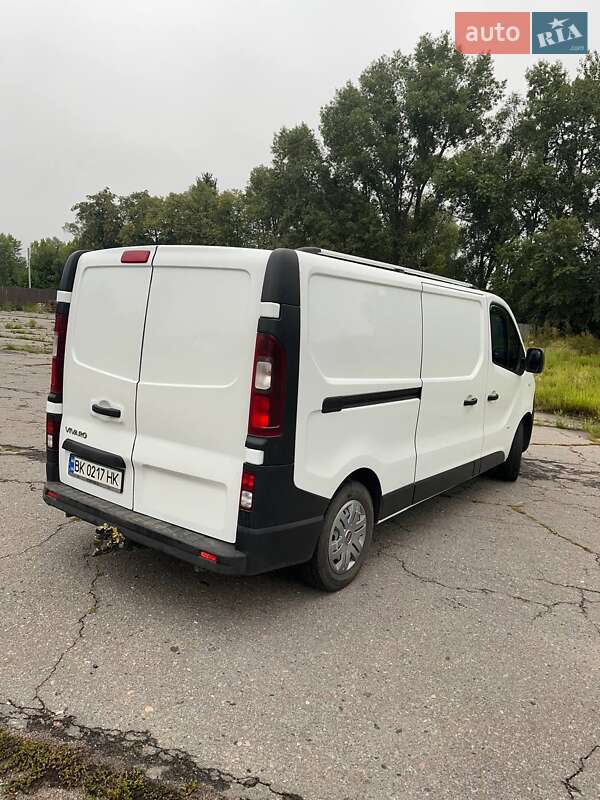 Грузовой фургон Opel Vivaro 2017 в Полтаве