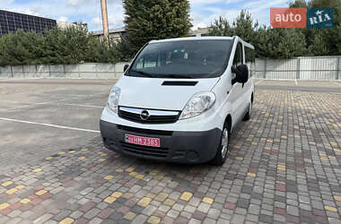 Минивэн Opel Vivaro 2012 в 