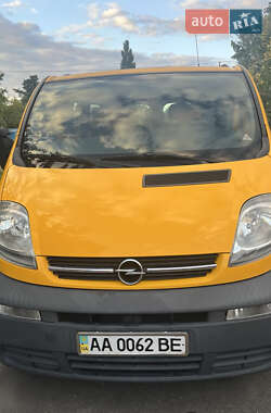 Минивэн Opel Vivaro 2006 в Киеве
