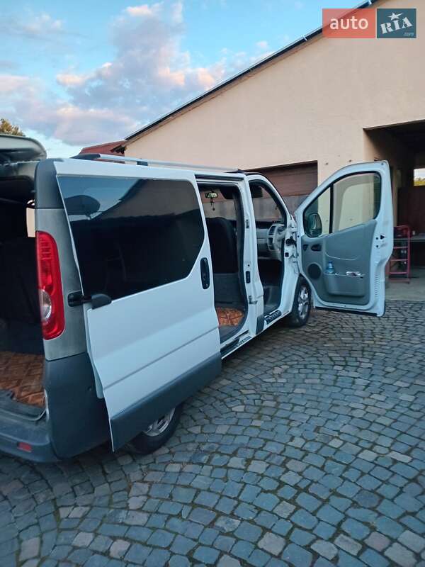 Минивэн Opel Vivaro 2007 в Берегово фото 7 Минивэн Opel Vivaro 2007 в Берегово
