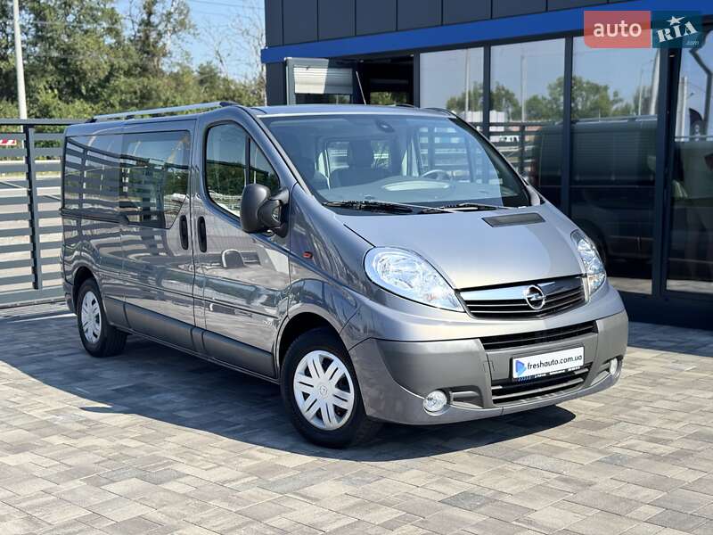 Opel Vivaro 2014