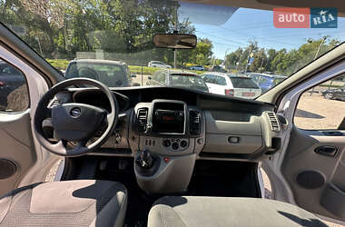 Минивэн Opel Vivaro 2014 в 