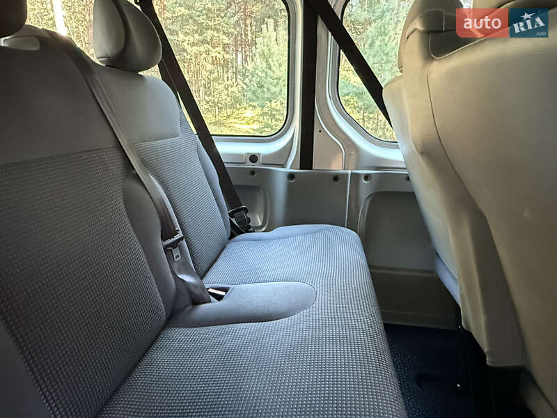 Минивэн Opel Vivaro 2014 в Киеве