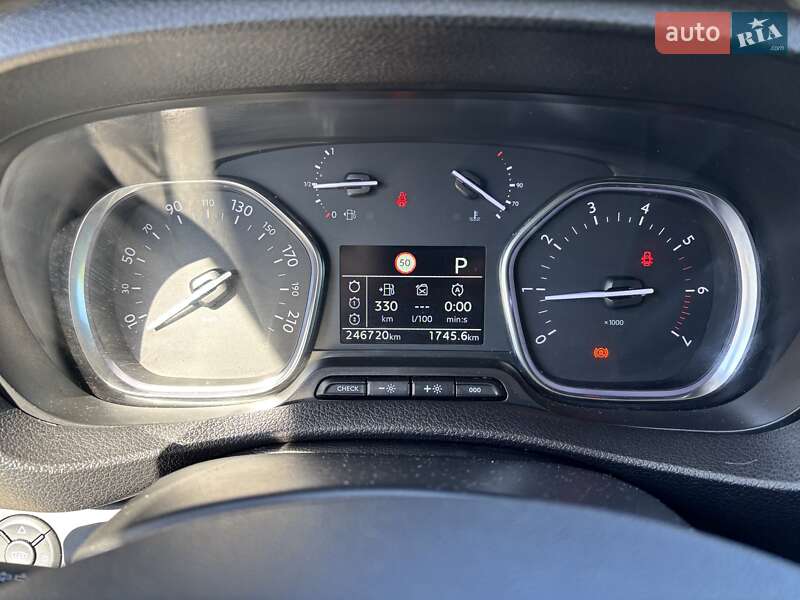 Грузовой фургон Opel Vivaro 2020 в Львове