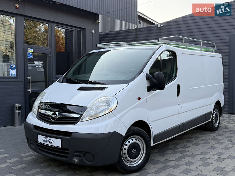 Opel Vivaro 2013