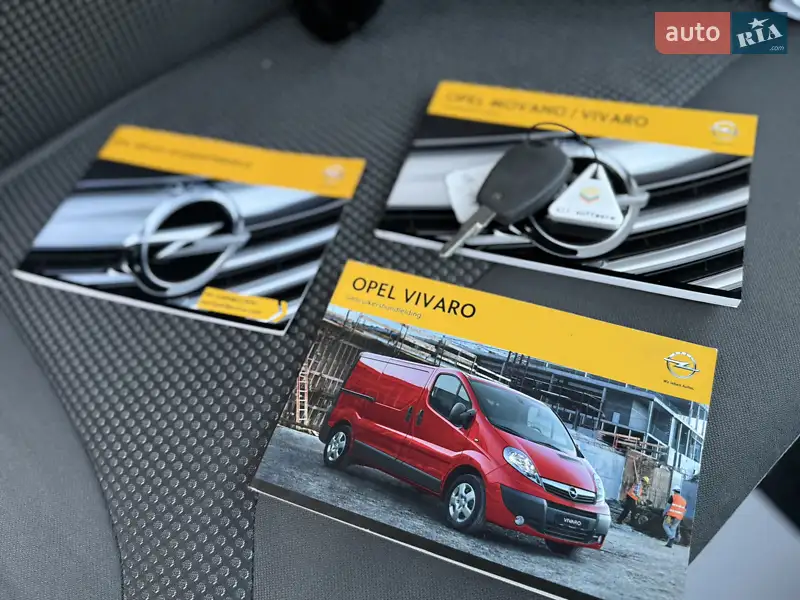 Грузовой фургон Opel Vivaro 2013 в Черновцах документ