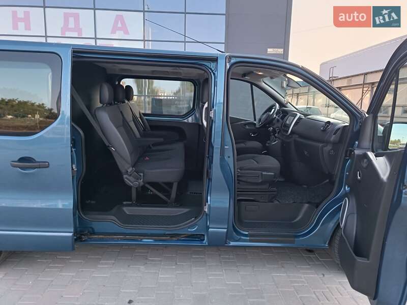 Мінівен Opel Vivaro 2015 в Івано-Франківську