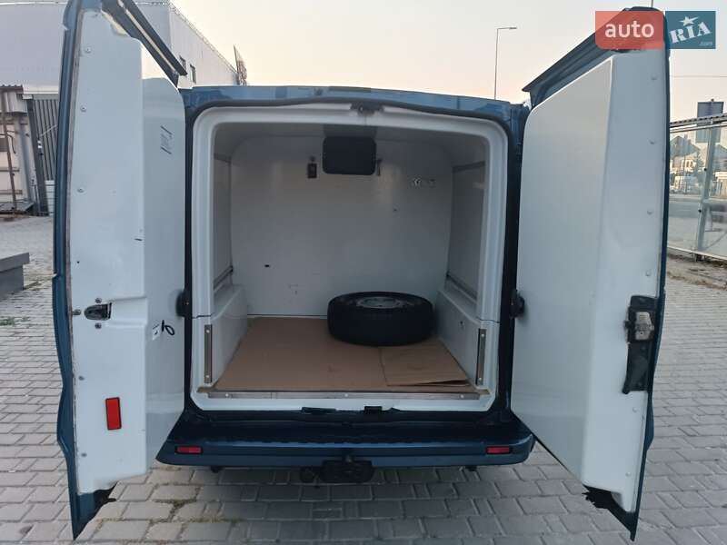 Мінівен Opel Vivaro 2015 в Івано-Франківську