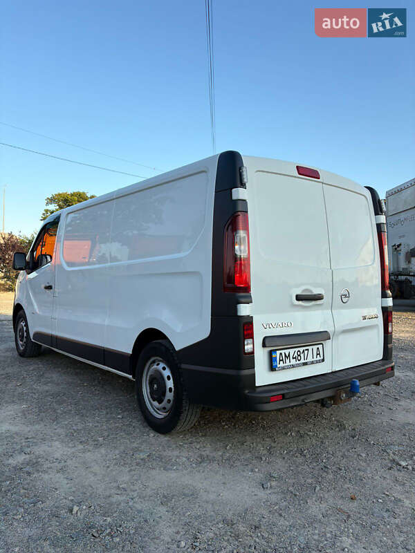 Грузовой фургон Opel Vivaro 2016 в Житомире
