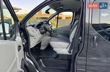 Минивэн Opel Vivaro 2012 в 