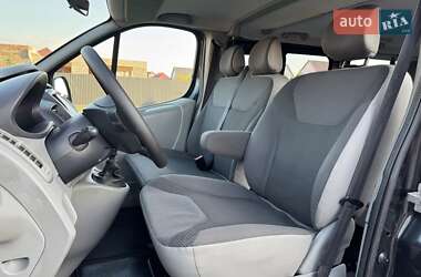 Минивэн Opel Vivaro 2012 в 