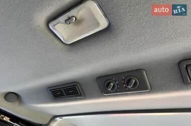 Минивэн Opel Vivaro 2012 в 