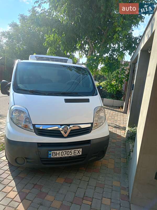 Opel Vivaro 2012