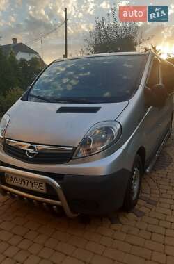 Минивэн Opel Vivaro 2010 в 